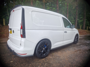 2022 Volkswagen Caddy 2.0 Tdi C20 Commerce Plus Gte-R in White — image 4