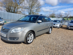 2008 Skoda Fabia 1.4 16v 3 in Beige — image 3