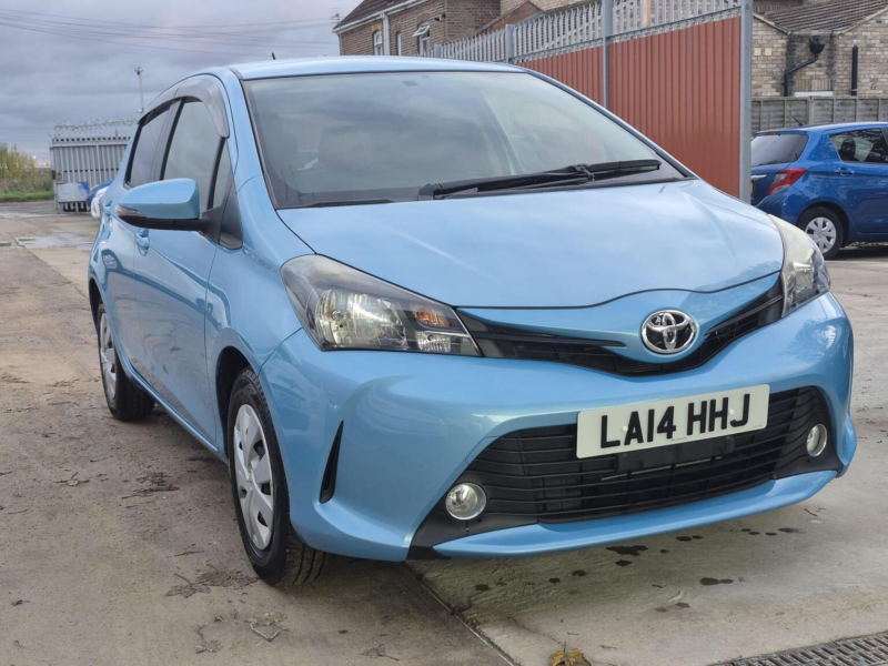2014 Toyota Yaris Icon in Blue — image 1