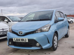 2014 Toyota Yaris Icon in Blue — image 3