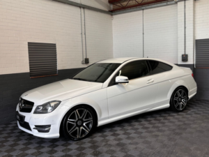 2013 Mercedes-Benz C Class 2.1 C220 Cdi Blueefficiency Amg Sport Plus Coupe 2dr Diesel G-Tronic+ Euro 5 (s/s) (170 Ps) in White — image 5