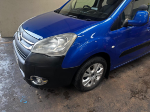 2011 Citroen Berlingo 1.6 Hdi 16v Plus Multispace MPV Euro 5 5dr in Blue — image 2