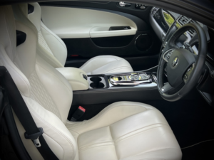 2014 Jaguar Xk 5.0 V8 Dynamic R in Black — image 2