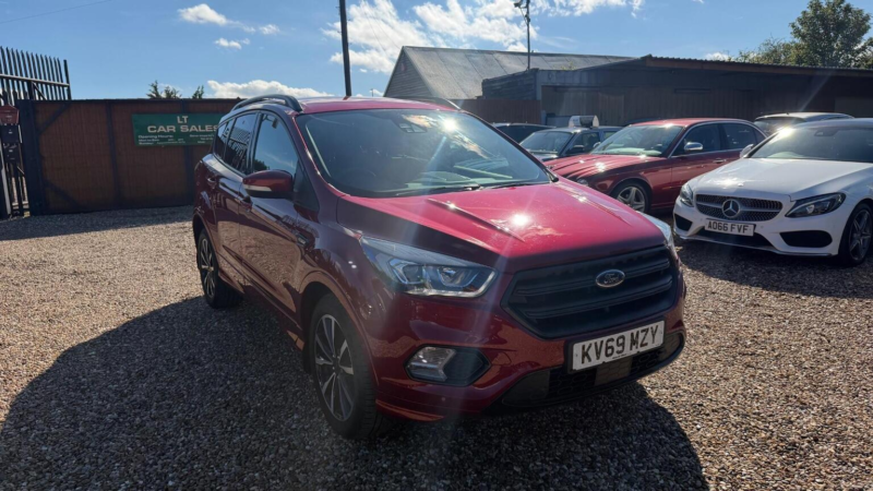 2019 Ford Kuga 1.5t Ecoboost St-Line Auto Euro 6 (s/s) 5dr in Red — image 1