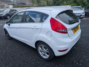 2012 Ford Fiesta 1.3 Zetec in White — image 5