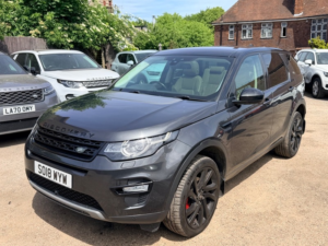 2018 Land Rover Discovery Sport Td4 Hse Black in Grey — image 6