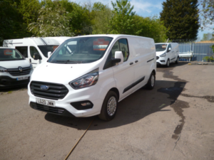 2020 Ford Transit Custom 2.0 320 Ecoblue Trend in White — image 2