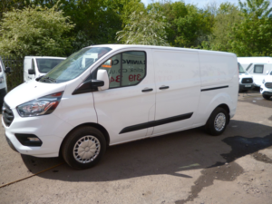 2020 Ford Transit Custom 2.0 320 Ecoblue Trend in White — image 6