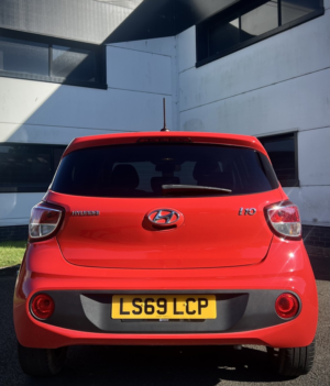 2019 Hyundai I10 1.0 I10 Play 1.0 My20 in Red — image 4