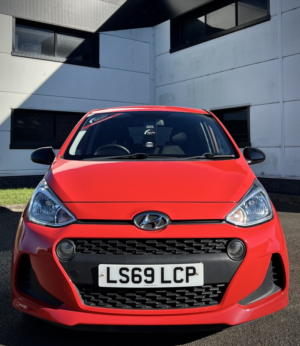 2019 Hyundai I10 1.0 I10 Play 1.0 My20 in Red — image 5