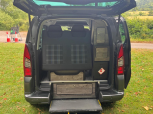2016 Citroen Berlingo 1.6 Bluehdi Feel Edition Multispace MPV Euro 6 5dr in Grey — image 2