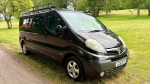 2011 Vauxhall Vivaro 2.0 2900 Cdti Sportive Fwd L3 4dr in Black — image 4