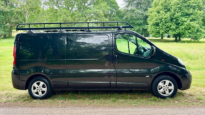 2011 Vauxhall Vivaro 2.0 2900 Cdti Sportive Fwd L3 4dr in Black — image 5