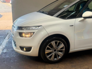2016 Citroen Grand C4 Picasso 1.6 Bluehdi Exclusive Eat6 Euro 6 (s/s) 5dr in White — image 3
