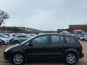 2004 Ford Focus C-Max 2.0 Tdci Zetec 5dr Iv in Black — image 4
