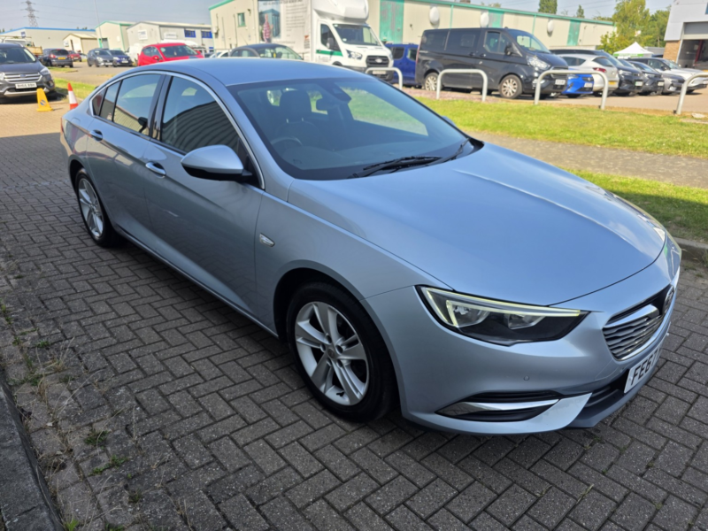 2017 Vauxhall Insignia 1.6 Turbo D Ecotec Tech Line Nav in Silver — image 1