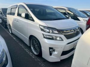 2013 Toyota Vellfire 2.4 Z 5dr 7 Seats in White — image 1