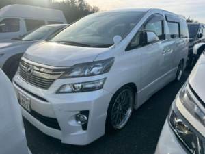 2013 Toyota Vellfire 2.4 Z 5dr 7 Seats in White — image 4