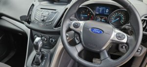 2014 Ford Kuga 2.0 Tdci Zetec Automatic 4x4 in Green — image 2