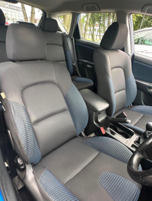 2006 Mazda Mazda3 2.0 Sport 5dr in Blue — image 3