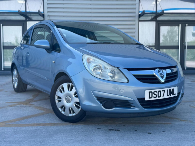 2007 Vauxhall Corsa 1.2i 16v Club 3dr in Blue — image 1