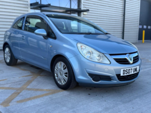 2007 Vauxhall Corsa 1.2i 16v Club 3dr in Blue — image 4