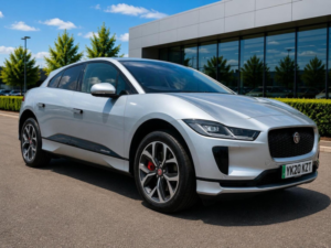 2020 Jaguar I-Pace 400 90kwh Hse Auto 4WD 5dr in Silver — image 3