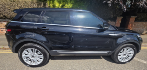 2013 Land Rover Range Rover Evoque 2.2 Sd4 Prestige in Black — image 3