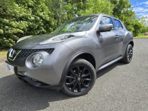 2015 Nissan Juke 1.5 Dci 8v Tekna in Grey — image 2