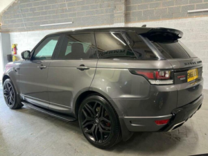 2016 Land Rover Range Rover Sport 3.0 Sd V6 Autobiography Dynamic SUV 5dr Diesel Auto 4WD Euro 6 (s/s) (306 Ps) in Grey — image 4