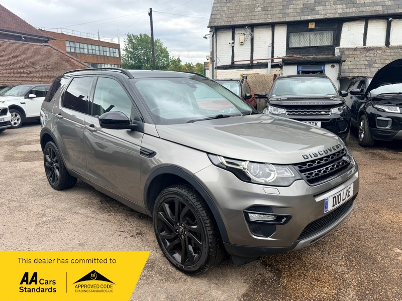 2017 Land Rover Discovery Sport Td4 Hse Black in Silver — image 1