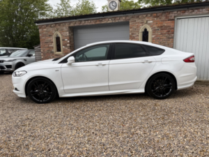 2019 Ford Mondeo 2.0 Ecoblue St-Line Edition in White — image 4