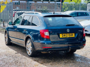 2012 Skoda Superb 2.0 Tdi Elegance DSG Euro 5 5dr in Blue — image 5