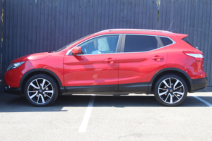2016 Nissan Qashqai 1.5 Dci Tekna in Red — image 5