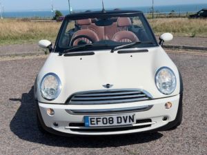 2008 MINI Convertible 1.6 Cooper Sidewalk Convertible in White — image 4