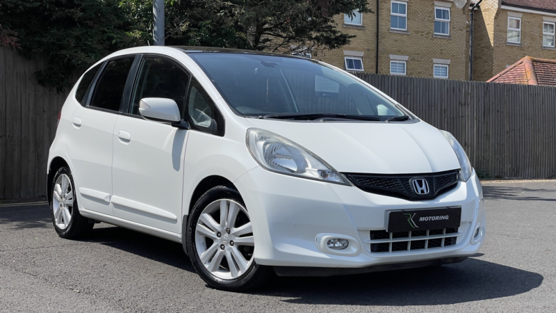 2013 Honda Jazz 1.4 I-Vtec Exl in White — image 1