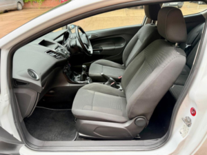 2013 Ford Fiesta 1.25 Zetec Euro 5 3dr in White — image 6