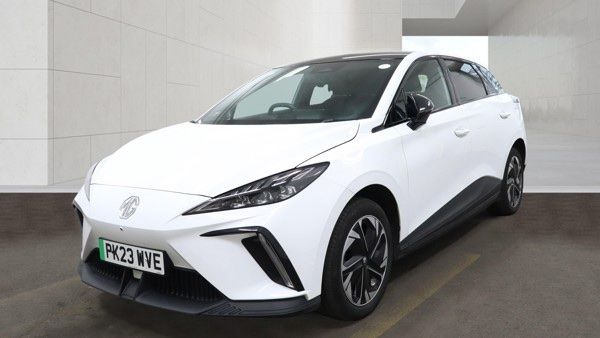 2023 MG Mg4 64kwh Trophy Long Range Hatchback 5dr Electric Auto (203 Ps) in White — image 1
