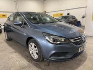2016 Vauxhall Astra 1.4 I Design in Blue — image 3