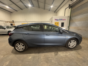 2016 Vauxhall Astra 1.4 I Design in Blue — image 4