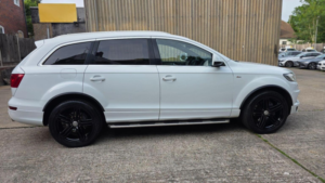 2014 Audi Q7 3.0 Tdi V6 S Line Plus Tiptronic Quattro Euro 5 (s/s) 5dr in White — image 5