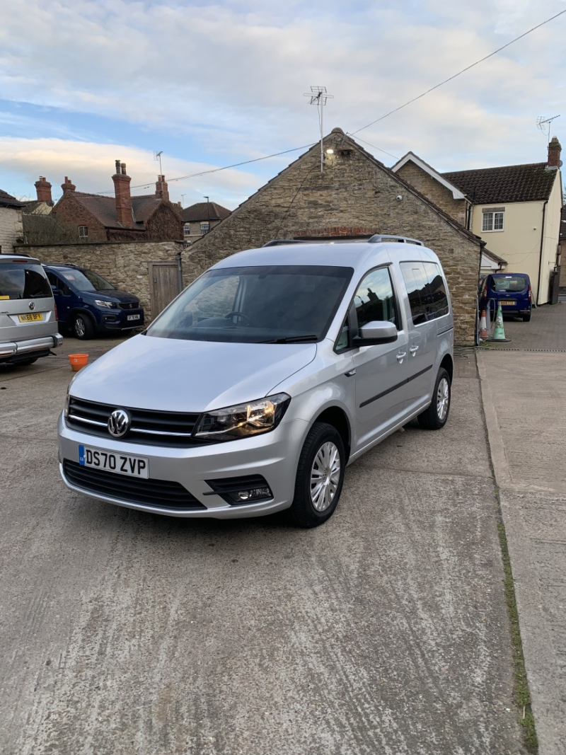 2020 Volkswagen Caddy Life 2.0 Tdi in Silver — image 1