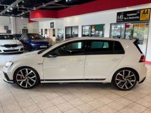 2016 Volkswagen Golf in White — image 5