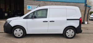 2023 Nissan Townstar 45kwh Acenta Auto L1 6dr in White — image 5