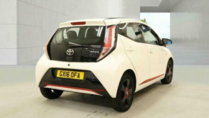 2016 Toyota Aygo 1.0 Vvt-I X-Pression X-Wave Euro 5 5dr Euro 5 in White — image 5