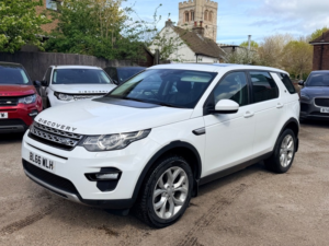 2016 Land Rover Discovery Sport Td4 Hse in White — image 5