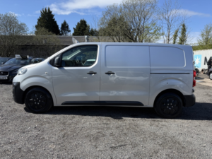 2019 Peugeot Expert 1.6 Bluehdi 1000 Professional in Silver — image 5