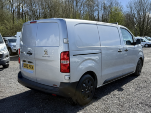2019 Peugeot Expert 1.6 Bluehdi 1000 Professional in Silver — image 6