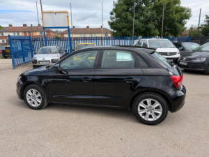 2014 Audi A1 1.6 Tdi Se Sportback Euro 5 (s/s) 5dr in Black — image 4