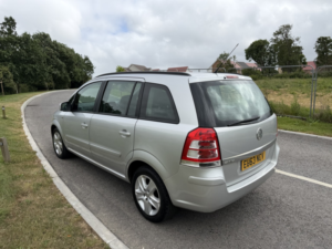 2013 Vauxhall Zafira 1.6 16v Exclusiv in Silver — image 6